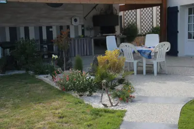 Jardin de l'établissement KARABI