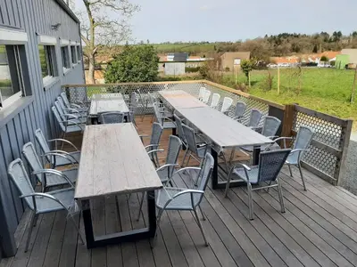 Balcon ou terrasse dans l'établissement Gite de la Mariée à 7mn du puy du F0U