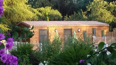 Jardin de l'établissement Logis du Parc
