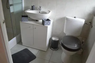 Salle de bains dans l'établissement Le Bois Regnier
