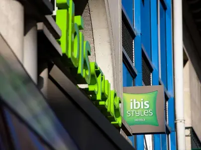 Certificat, récompense, panneau ou autre document affiché dans l'établissement ibis Styles Nantes Centre Place Royale
