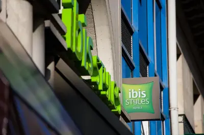 Certificat, récompense, panneau ou autre document affiché dans l'établissement ibis Styles Nantes Centre Place Royale