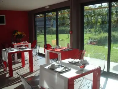 Jardin de l'établissement Hôtel Anaïade, The Originals City, Saint-Nazaire Pornichet