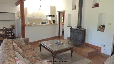 Cuisine ou kitchenette dans l'établissement Gîte Layon 6 places Moulin de la Placette