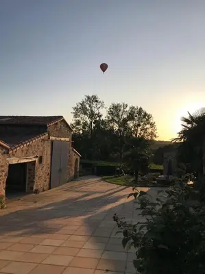 Lever ou coucher de soleil vu de le B&B/chambre d'hôtes ou à proximité