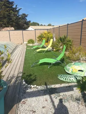 Jardin de l'établissement Villa charmante avec piscine privée à Saint-Jean-de-Monts