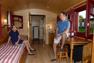 Clients de l'établissement Les Roulottes & Cottages du Moulin