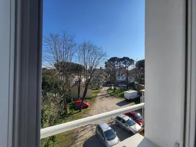 Plan de l'établissement Appartement rustique proche plage et base nautique, stationnement inclus - FR-1-364-79