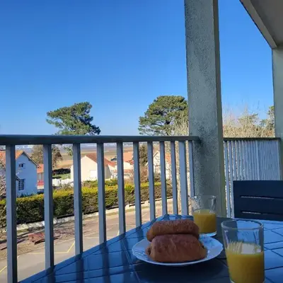 Appartement rustique proche plage et base nautique