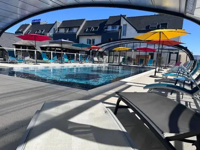 Piscine de l'établissement Logis Hotels, Hôtel Aquilon, Saint-Nazaire ou située à proximité