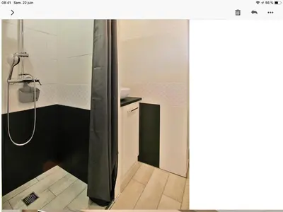 Salle de bains dans l'établissement Ouche de Gravoire Gîte