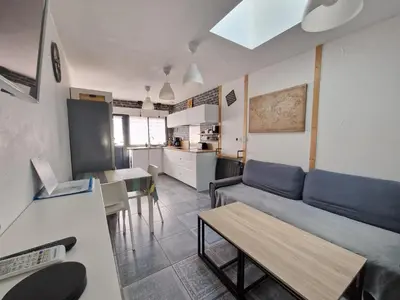 Cuisine ou kitchenette dans l'établissement GAEDREHOME