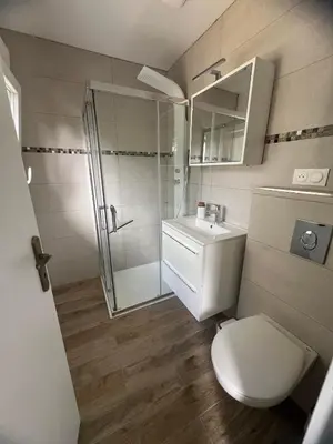 Salle de bains dans l'établissement madeline house's