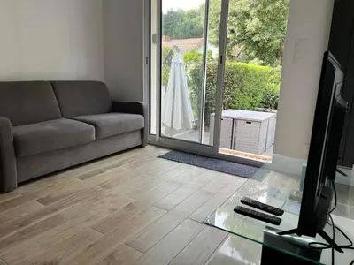 Télévision ou salle de divertissement dans l'établissement madeline house's