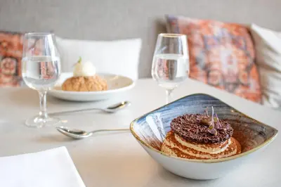 Nourriture dans l'hôtel ou à proximité