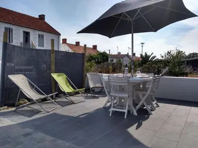 Terrasse ou espace extérieur de l'établissement Maison rénovée près de la plage avec jardin clos, 300m de la mer, La Guérinière - FR-1-224B-69