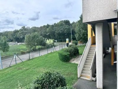 Jardin de l'établissement Premiere Classe Nantes Est St Sebastien Sur Loire