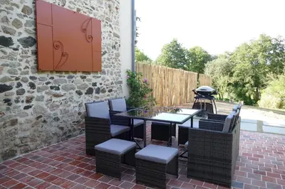 Coin salon dans l'établissement La Loge Bertine France
