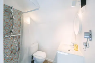 Salle de bains dans l'établissement Le Trendy - Duplex pétillant : Place Graslin / Dobrée