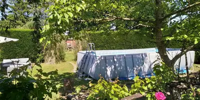 Jardin de l'établissement Charoul'Hôtes Gîtes et roulotte insolite