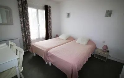 Un ou plusieurs lits dans un hébergement de l'établissement Grande Brévinoise dans les pins