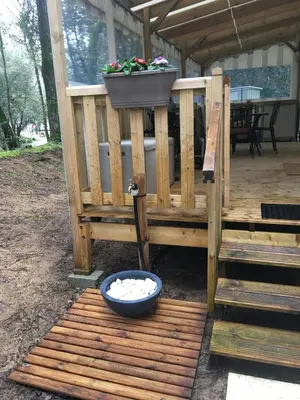 Jardin de l'établissement Mobilhome familial 6 à 7 p 3 chambres 42 m2 Saint Brévin Les Pierres Couchées