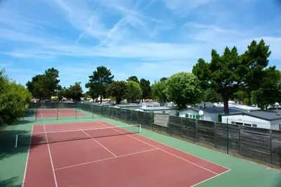 Tennis ou squash au sein de la maison de vacances ou à proximité