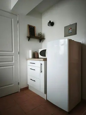 Cuisine ou kitchenette dans l'établissement Gîte La Pâquerie