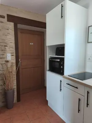 Cuisine ou kitchenette dans l'établissement Gîte La Pâquerie