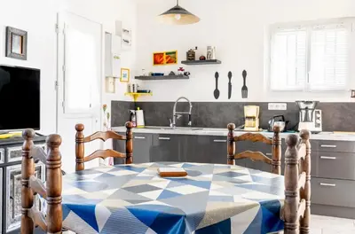 Cuisine ou kitchenette dans l'établissement KY-Ryce 4 personnes