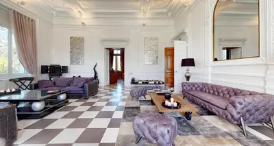 Coin salon dans l'établissement Château de Tressé