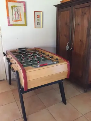 Salle de jeux dans l'établissement Au Mas Retz De Jade