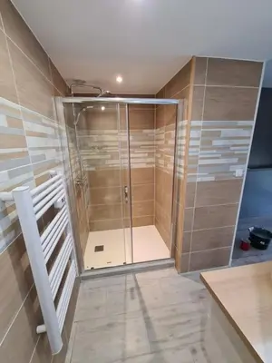 Salle de bains dans l'établissement Appartement Golf International de la Baule, Saint Denac, Saint André des Eaux