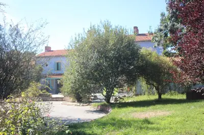 Jardin de l'établissement L EntreDeux