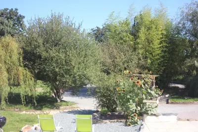 Jardin de l'établissement L EntreDeux