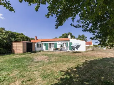 Jardin de l'établissement Gîte au Calme avec Jardin, Proche Plages, 2 Chambres, Vélos et Randonnées à Machecoul - FR-1-306-805