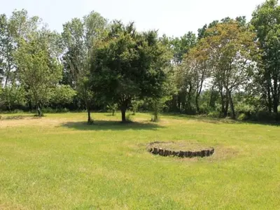Jardin de l'établissement Gîte au Calme avec Jardin, Proche Plages, 2 Chambres, Vélos et Randonnées à Machecoul - FR-1-306-805