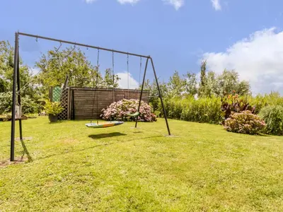 Jardin de l'établissement Charmante Grange Rénovée avec Piscine et WiFi - FR-1-306-822