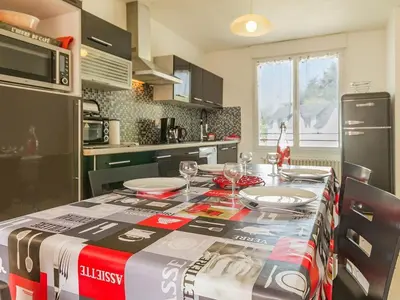 Cuisine ou kitchenette dans l'établissement Gîte en campagne avec jardin privatif, près du Parc de Brière, tout confort, 3 chambres, Wi-Fi inclus - FR-1-306-893