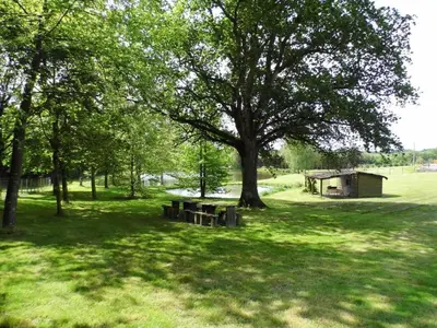 Jardin de l'établissement Gîte familial au calme avec étang privé, proche Nantes, jardin, activités, et accès PMR - FR-1-306-961