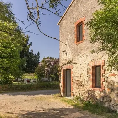 Gîte typique au cœur de Monnières