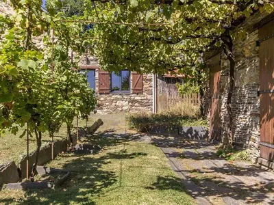 Jardin de l'établissement Maison de Charme au Calme avec Jardin, Idéale Famille, Proche Nantes! - FR-1-306-1008