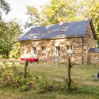 Gîte paisible en parc arboré