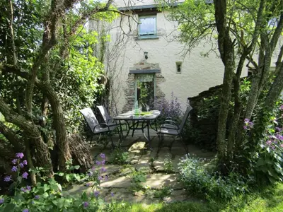 Jardin de l'établissement Gîte calme avec jardin clos, 3 chambres, équipements bébé, proche de Nantes et sites naturels - FR-1-306-1141