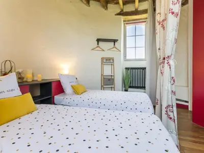 Un ou plusieurs lits dans un hébergement de l'établissement Moulin 18ème siècle, 3 chambres, jardin, wifi à Monnières - FR-1-306-1164