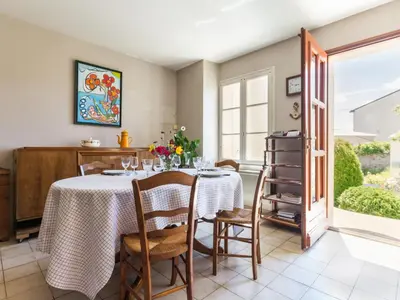 Plan de l'établissement Maison de pêcheurs avec terrasse en bord de Loire, wifi, vélos et équipé bébé - FR-1-306-1177