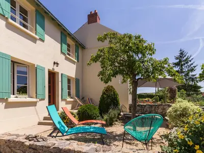 Jardin de l'établissement Maison de pêcheurs avec terrasse en bord de Loire, wifi, vélos et équipé bébé - FR-1-306-1177