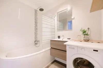 Salle de bains dans l'établissement L'Idéal - Cité des Congrès