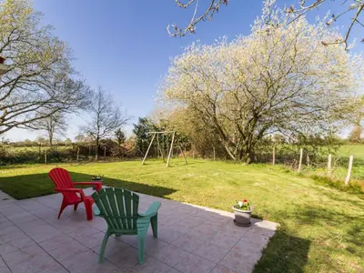 Jardin de l'établissement Gîte champêtre rénové avec terrasse & équipements, proche Pornic - animaux acceptés - FR-1-306-1027