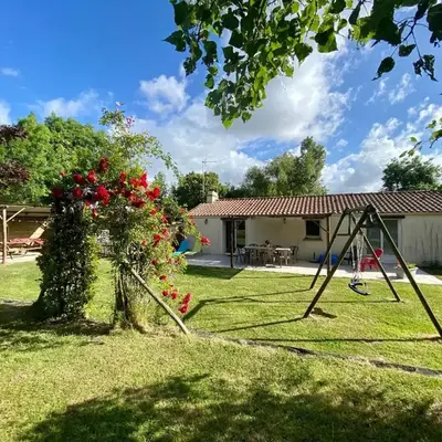 Gîte de campagne avec jardin clos